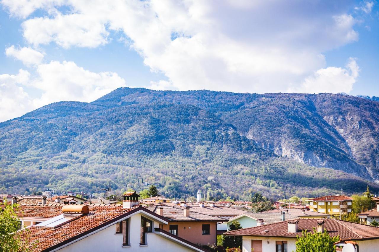 Appartamento Borgo Peschiere Maniago Exterior photo